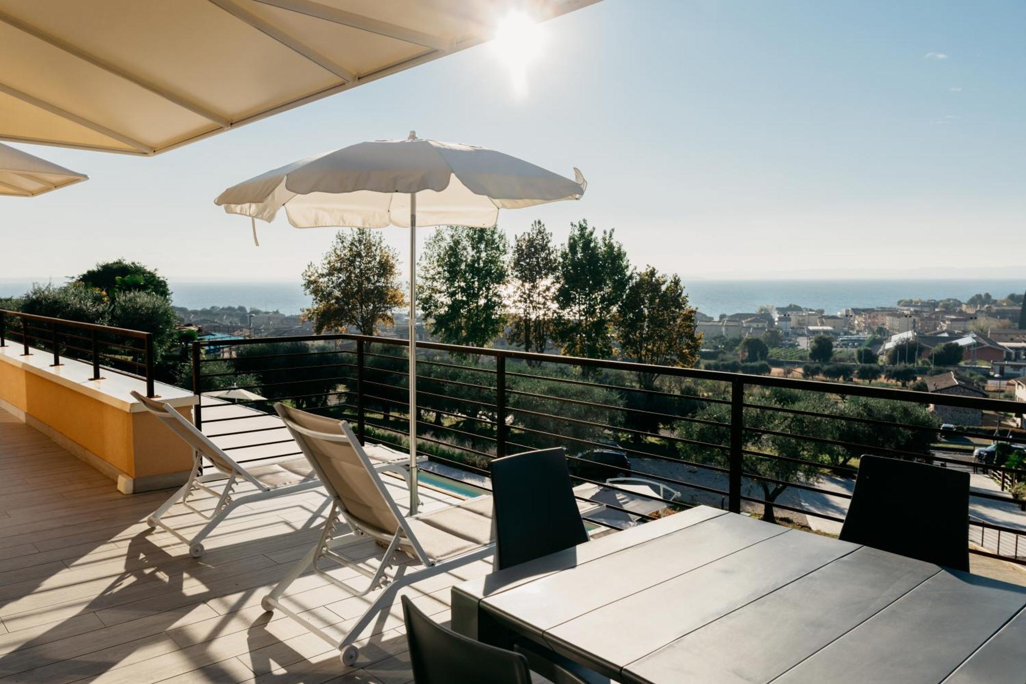 Apartments Monsurei, Lake View Bardolino Exterior photo